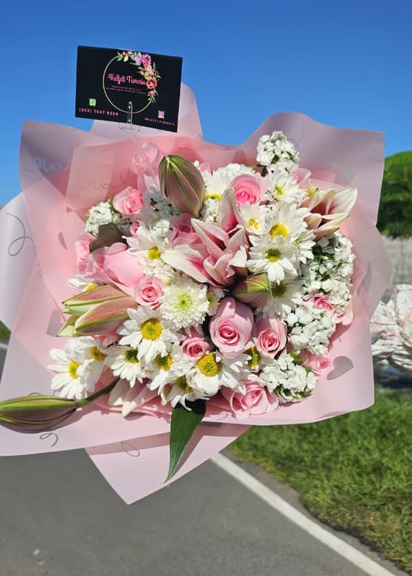 Diseño floral mixto — Halfeti Fioreria